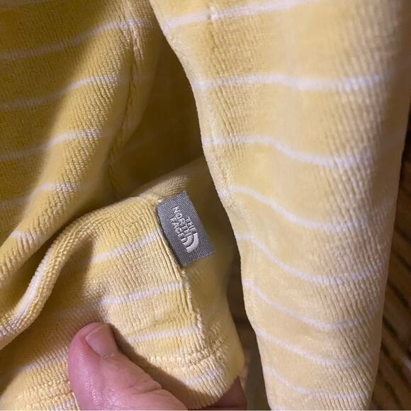 The North Face Yellow stripe Quarter-Zip Fleece Sweater large A5 series women’s - Picture 6 of 11